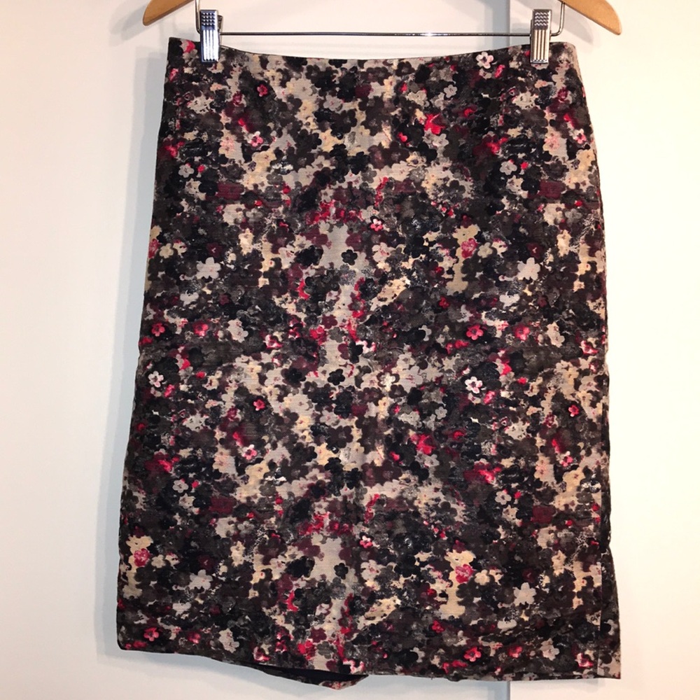 Talbots Midi Pencil Skirt Floral Impression sz 8